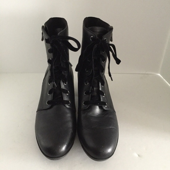 Munro Women Brittie Ankle Boots Leather Booties Round Toe Velvet Laces 11.5M EUC - Picture 3 of 16